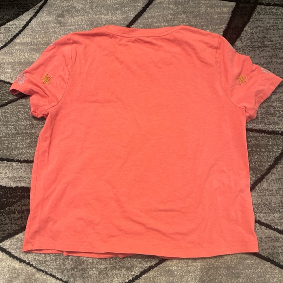 Marled Coral Women’s Tee with Rhinestone Detailing of Starfish and Shells - Picture 3 of 3